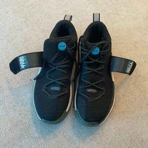 Li Ning Way of Wade 6 Team No Sleep size 10